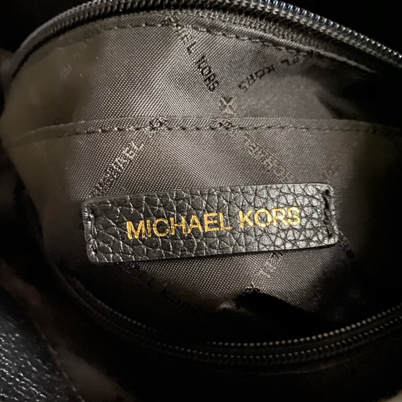 Michael Kors Drop Chain Strap Leather Shoulder Bag - Picture 15 of 16